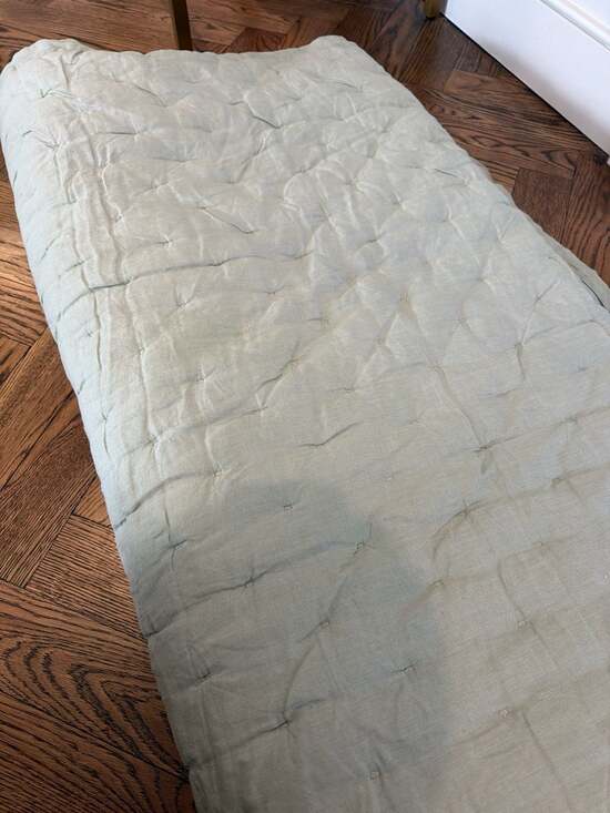 Quince 100% Linen Hand Stitched Quilt Full/Queennew no tags light green